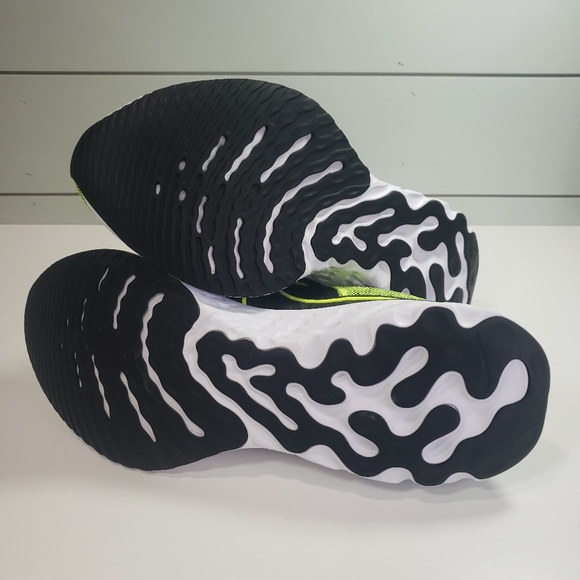 Nike React Infinity Run FlyKnit 2 Volt Black Running Training Sneakers Men's 13 - Picture 10 of 11
